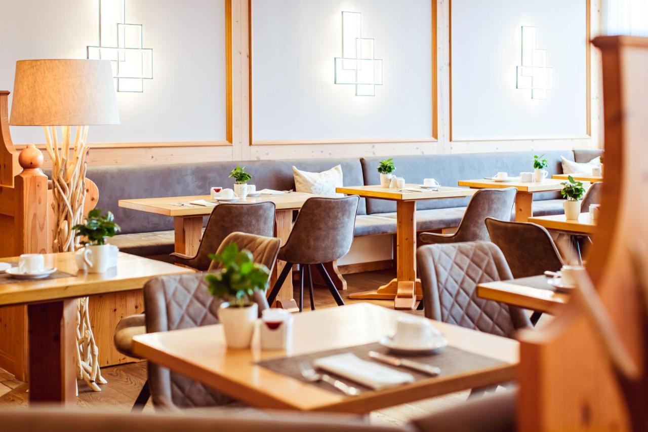Landgasthof Hotel Gentner Nuremberg Bagian luar foto