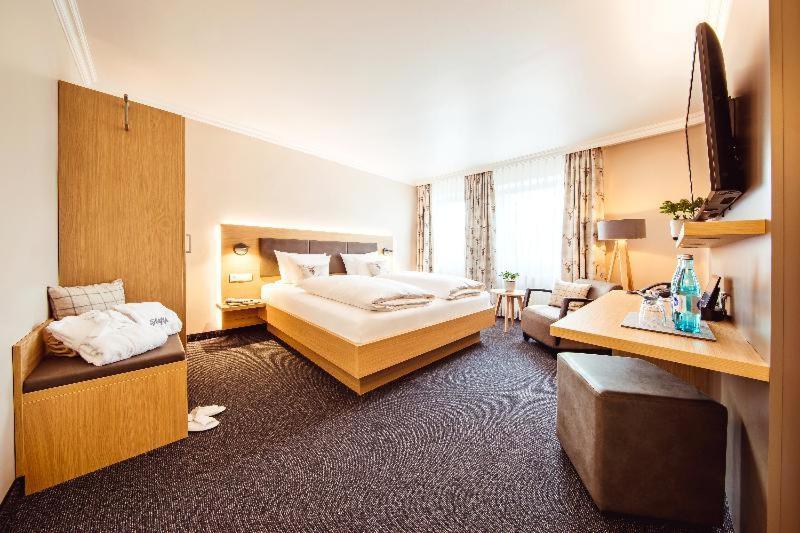 Landgasthof Hotel Gentner Nuremberg Ruang foto