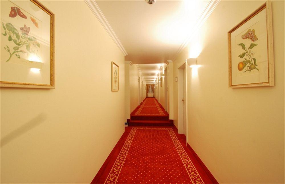 Landgasthof Hotel Gentner Nuremberg Bagian luar foto