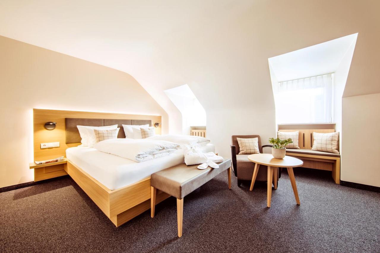 Landgasthof Hotel Gentner Nuremberg Bagian luar foto